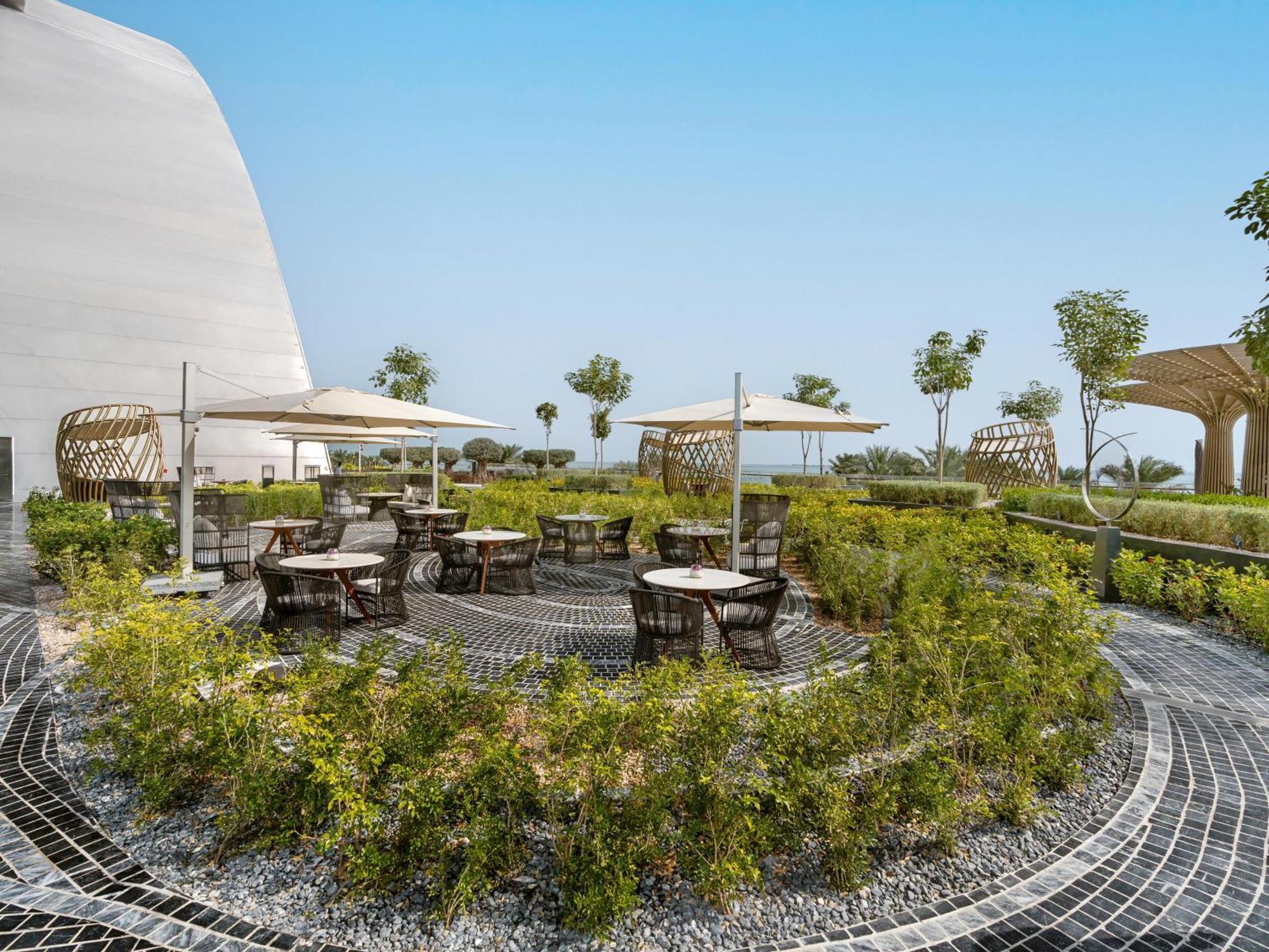 Fairmont Doha Hotell Lusail Exteriör bild The Sky Garden