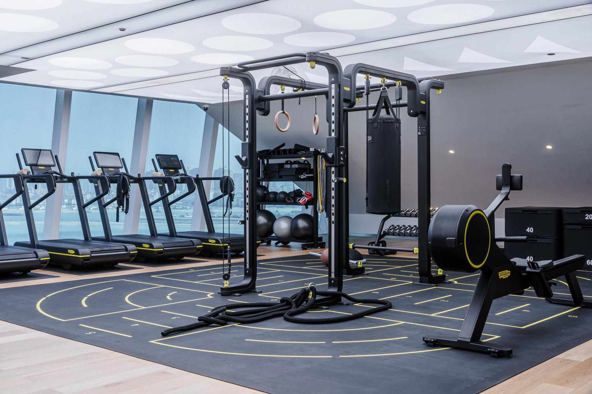 Fairmont Doha Hotell Lusail Exteriör bild The gym at the 2012 London Olympics