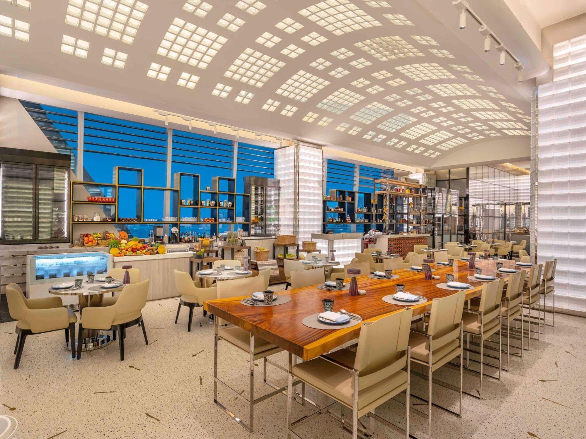 Fairmont Doha Hotell Lusail Exteriör bild The restaurant